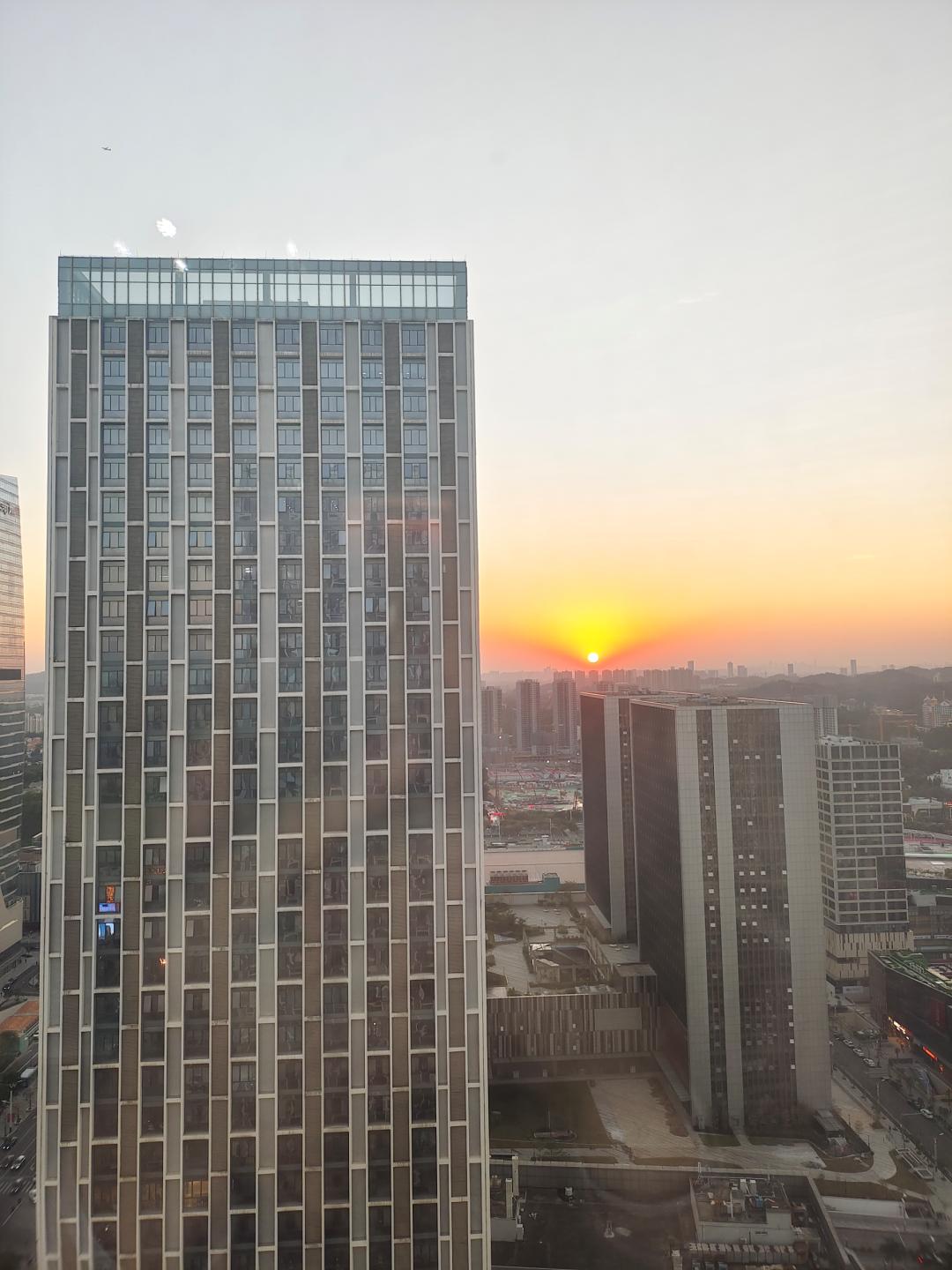 地产策划转行小红书,地产人转行短视频