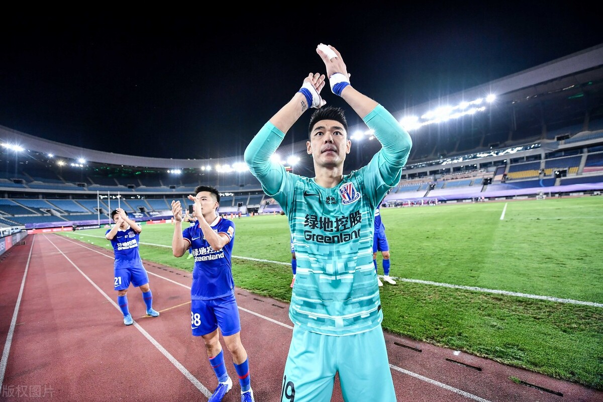 上海加油同济大学,上海申花球迷为河南队加油