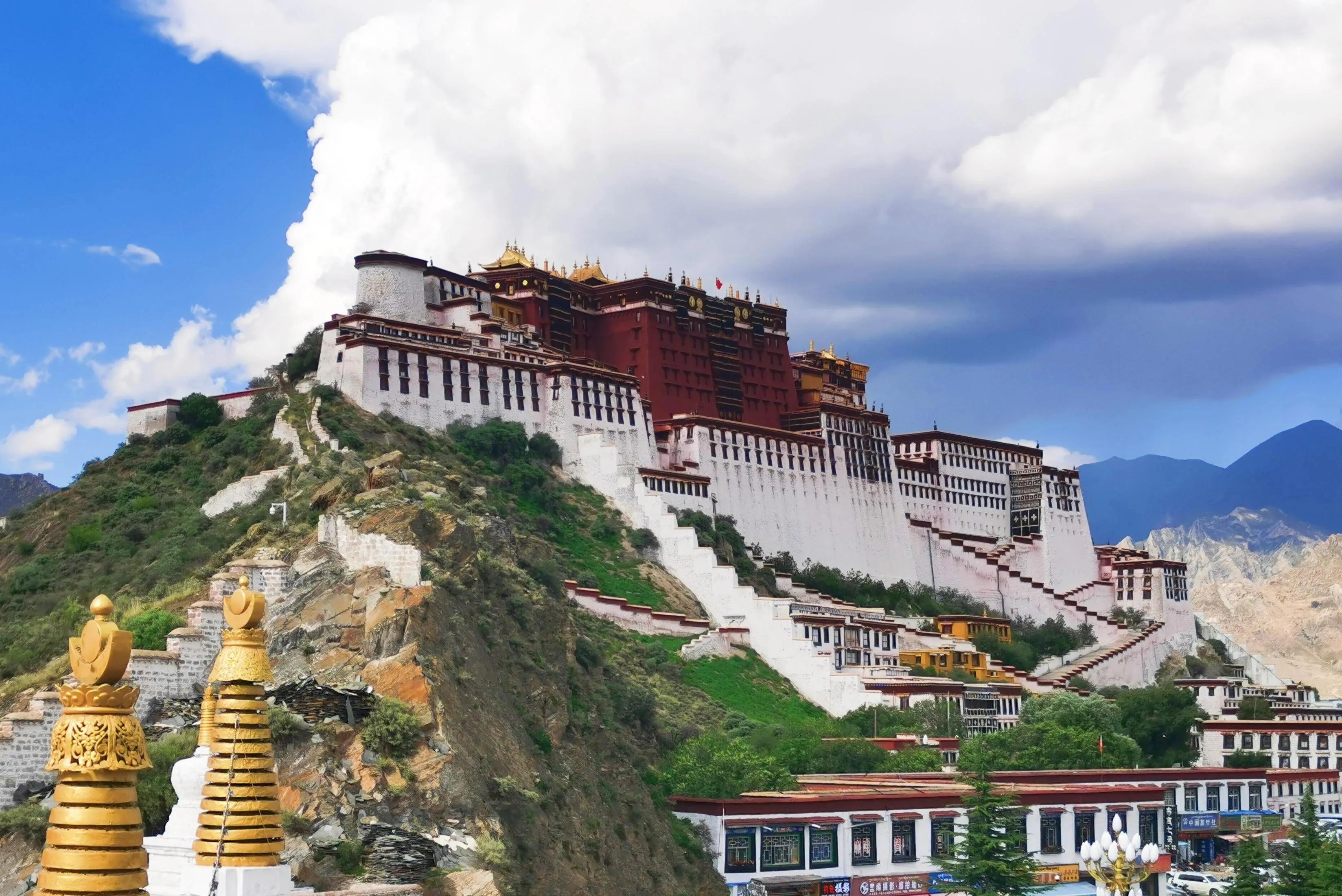 雪域圣城布达拉宫歌舞,美丽的雪域高原神奇的布达拉宫