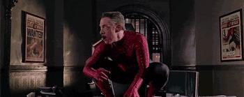 老外用虫子接吻器狂亲蚯蚓，连苍蝇路过都要被嘬两口