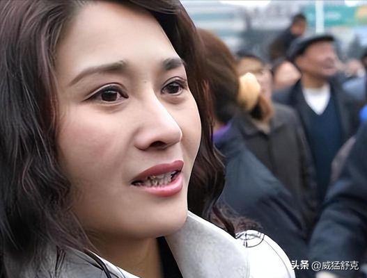 女演员揭露圈中*规则潜**，陪吃陪睡还只是冰山一角，娱乐圈的现状？