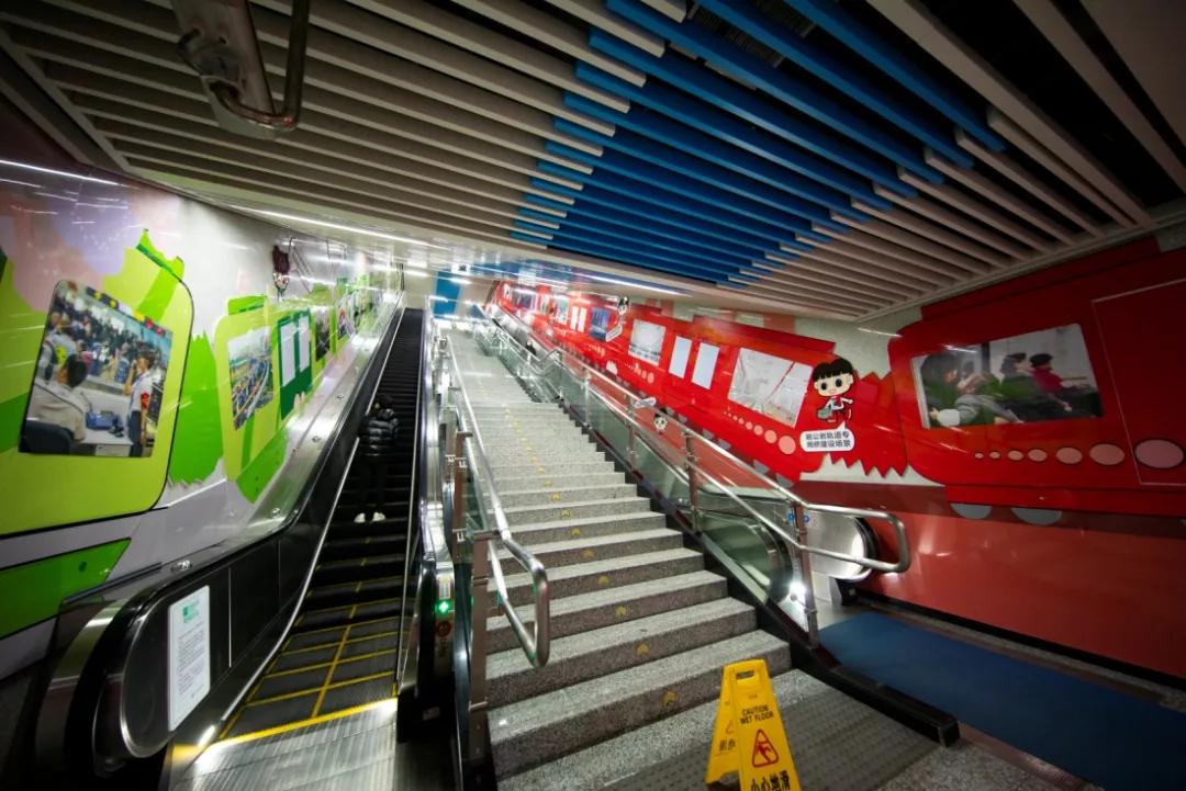 重庆轨道交通5个车站,重庆轨道交通10号线曾家岩车站