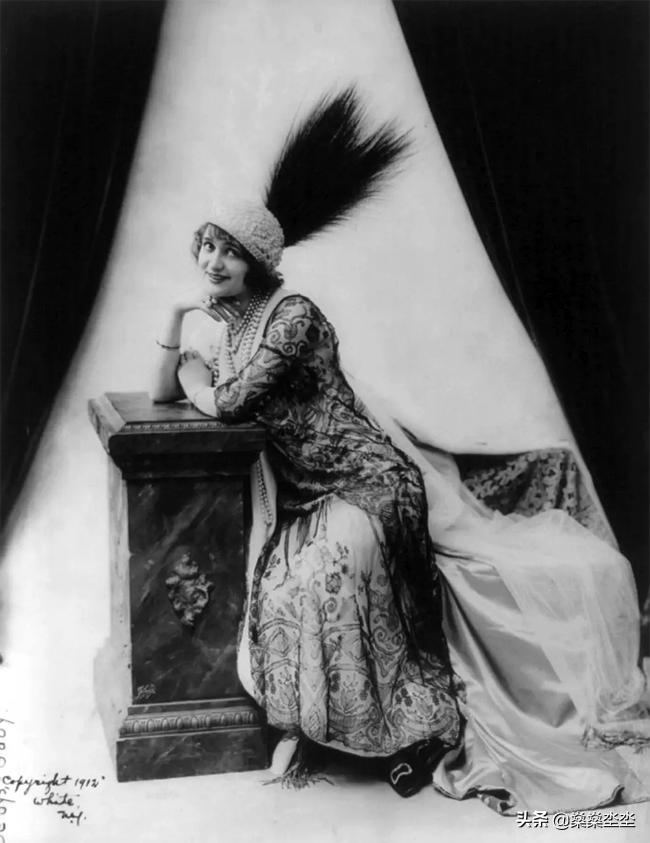 法国性感甜心，在美貌和性命之间，加比选择了保持美貌