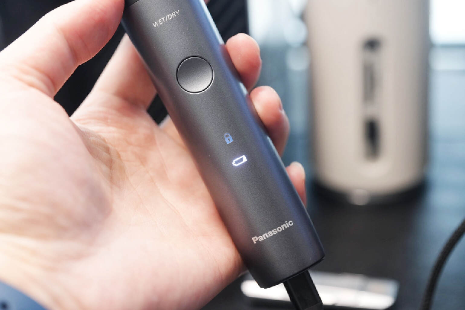 博朗剃须刀9557对比飞利浦9860,中国剃须刀比飞利浦博朗松下都强