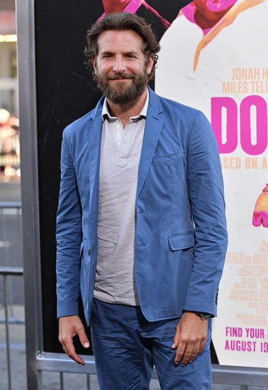 为什么明星脸上就没有胡子啊,为什么明星的脸上一点胡子也没有