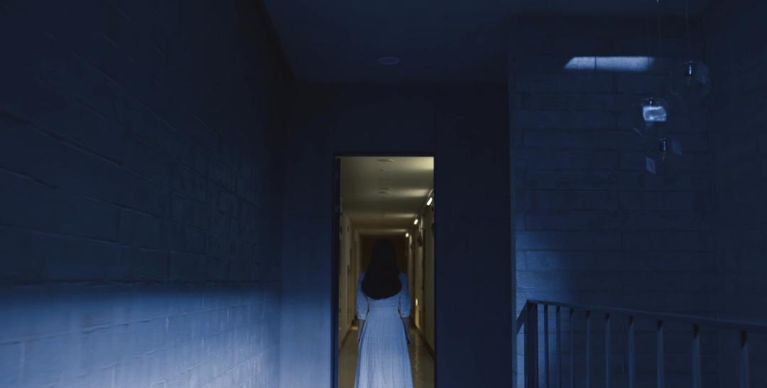 黑暗荣耀里妍珍直发采访片段,黑暗荣耀妍珍哪一集被女二发现