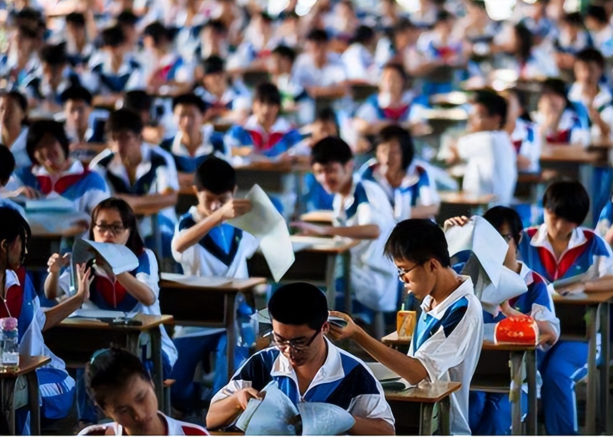 女孩试药一次赚9千,女子试药一次赚10万