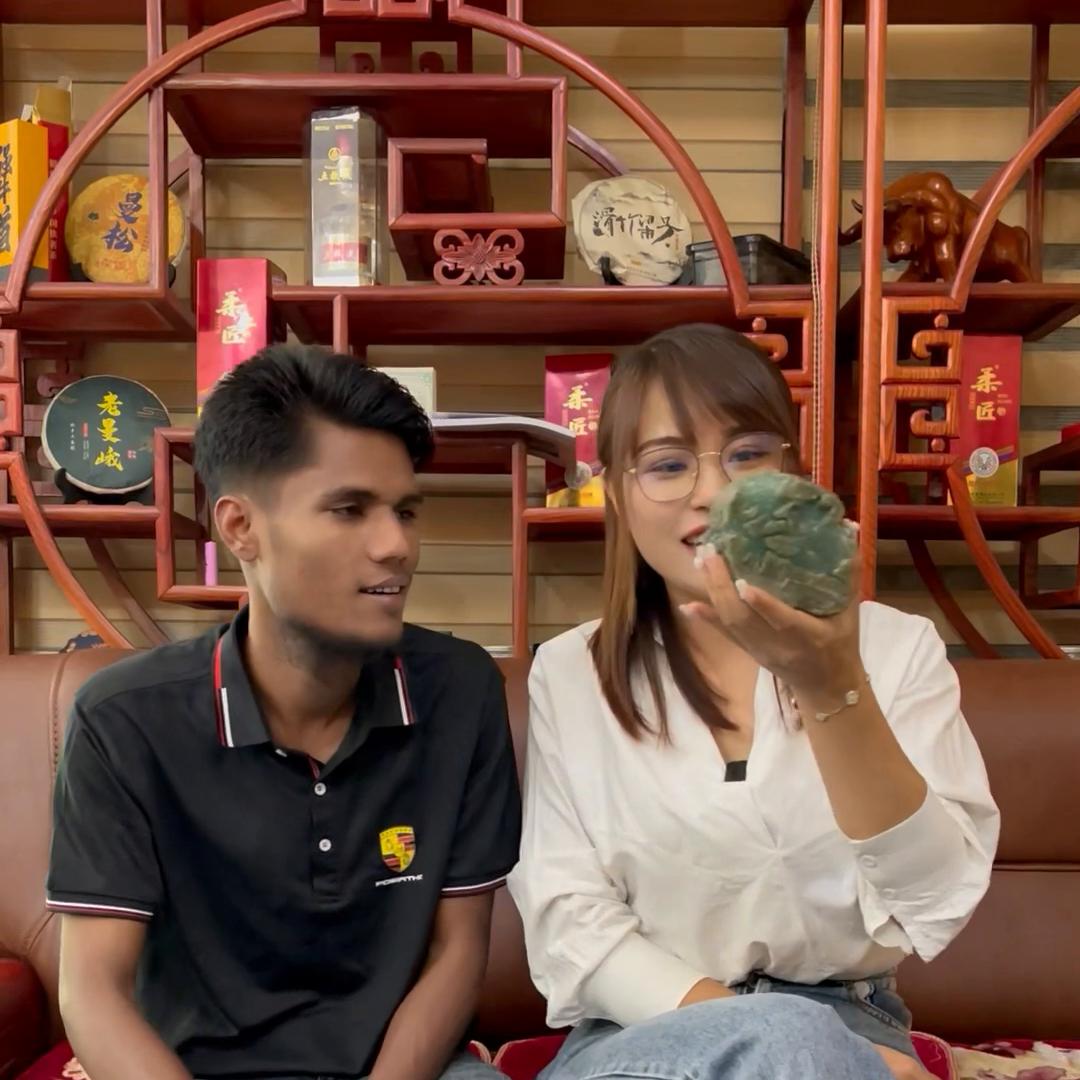 大毛送料香水有毒，佳姐砍价坐怀不乱@抖音短视频