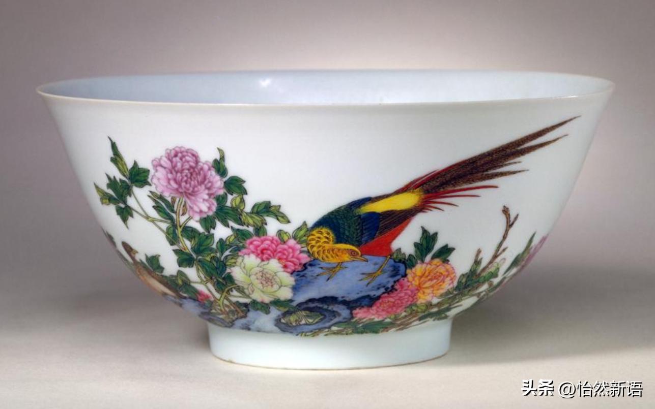 怎样鉴定粉彩瓷的手绘和贴花,如何区分珐琅彩和粉彩瓷器