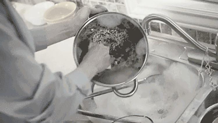 新买的锅锅底发黑怎么回事,康宁玻璃锅锅底发黑怎么清洁