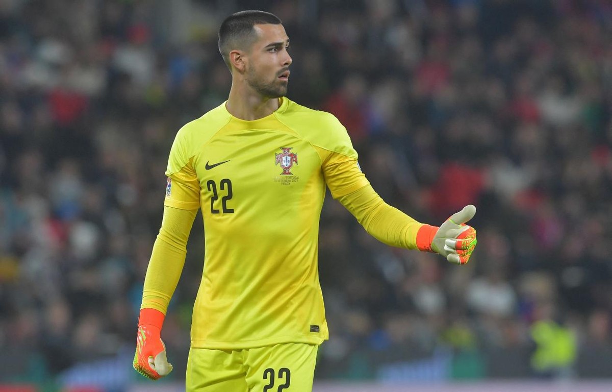 精彩回顾c罗10次拯救葡萄牙时刻,轻松过关一好还是轻松过关二好