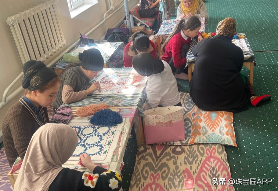 把竹子、树枝做成高级珠宝？这个来自巴西的鬼才设计师不一般！