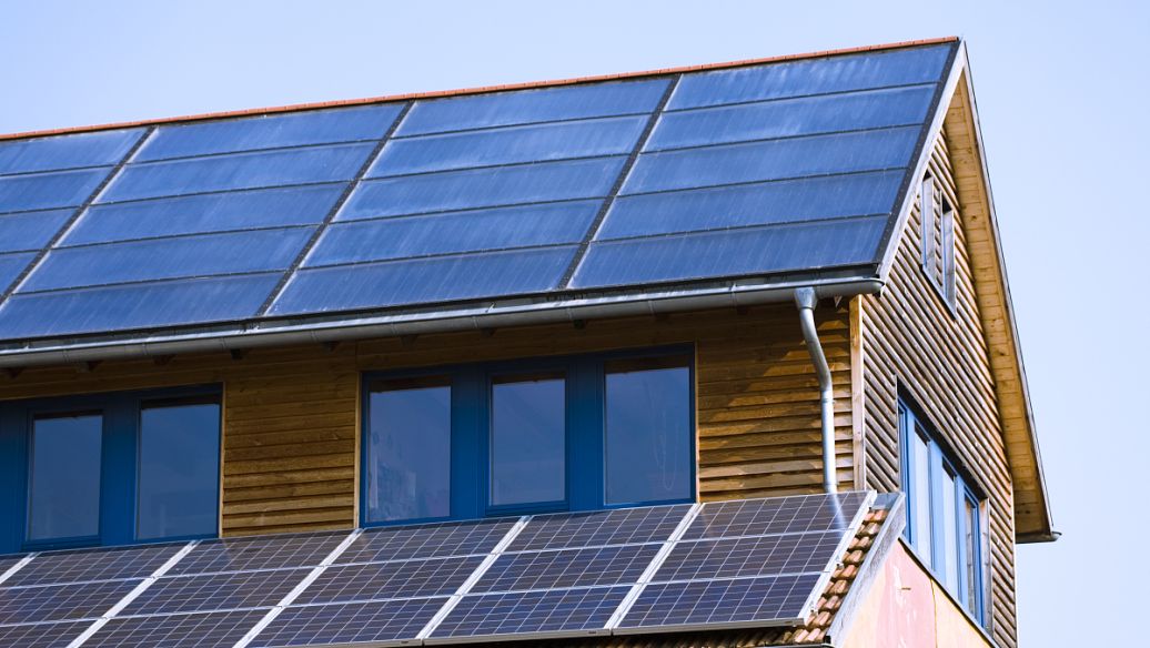 拆除农村屋顶上的彩钢瓦合法吗,国家有规定彩钢瓦违规房要拆吗