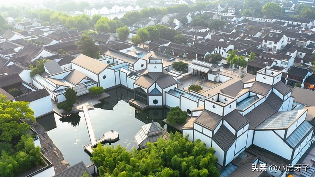 几个战友相约来苏州买房，说好了一起赚钱，现在首付都亏没了