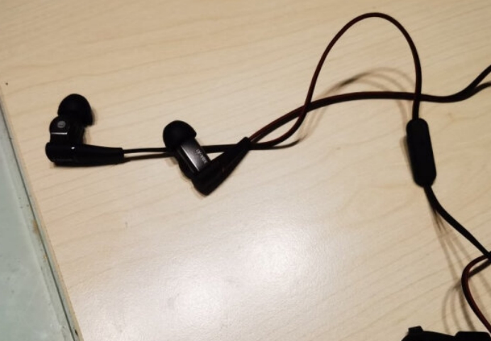 头戴式耳机推荐降噪和通透,降噪和音质比较好的头戴耳机推荐