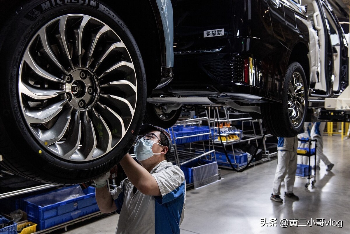 人生第一辆家用明星保姆车,岚图梦想家保姆车价格