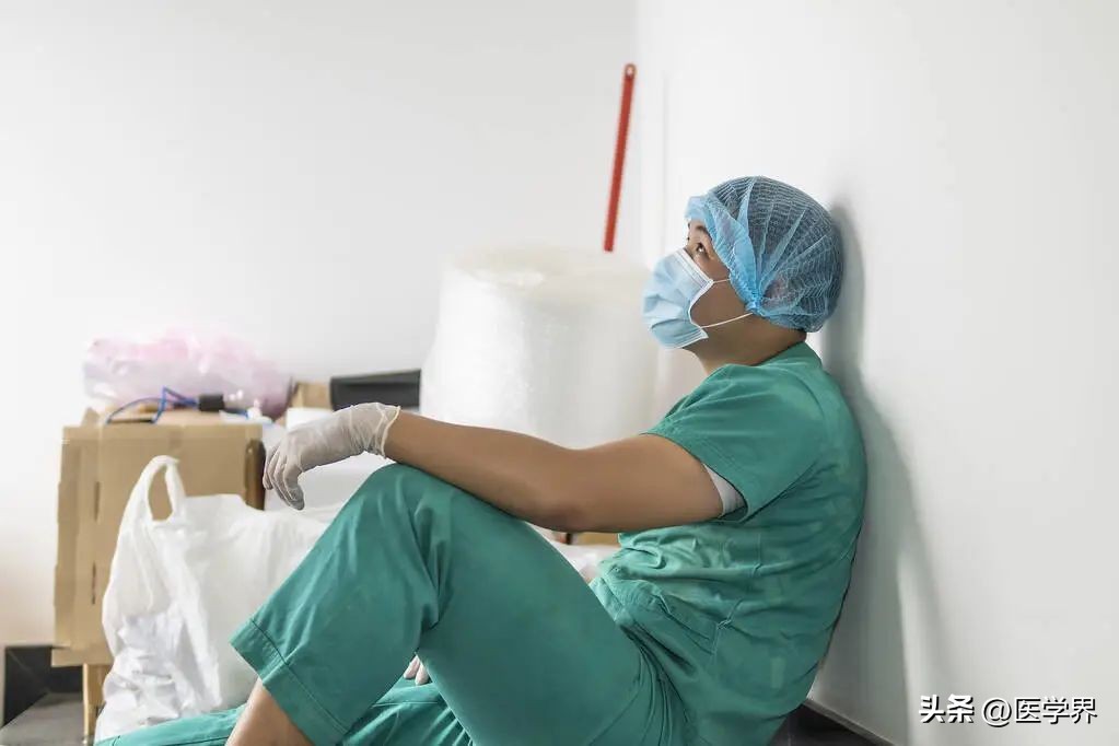 城市里的二流医院，处在“夹心层”如何活下去？