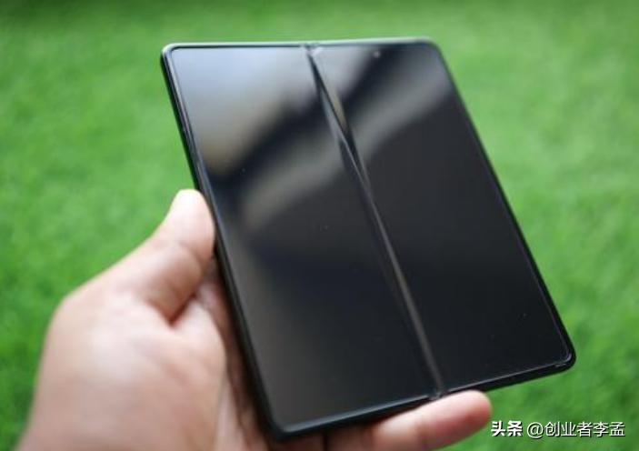 手机发展的噱头折叠屏,华为折叠屏手机matex2和fold3