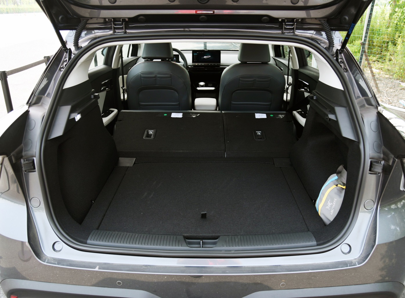 mgmulan时尚版和豪华版的区别,mgmulan四驱版怎么样