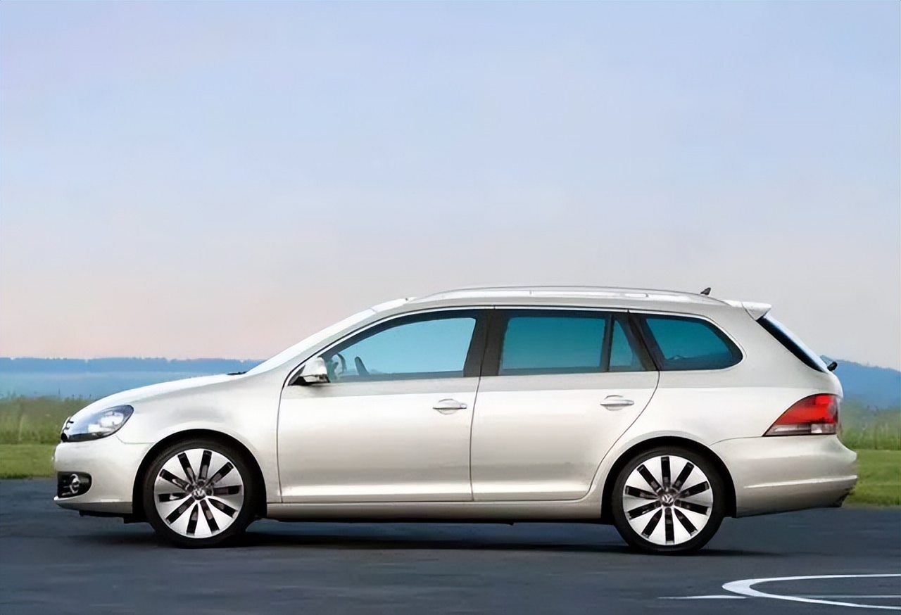 一张1000越南纸币等于多少人民币,一百块人民币在越南买多少东西