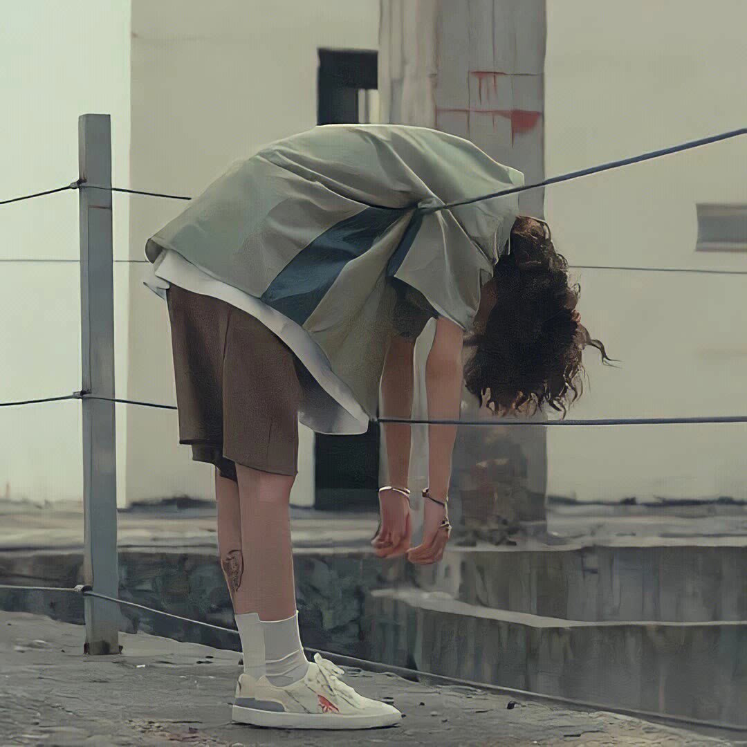 氛围感男生头像真人戴耳机,氛围感男生头像成熟稳重高清