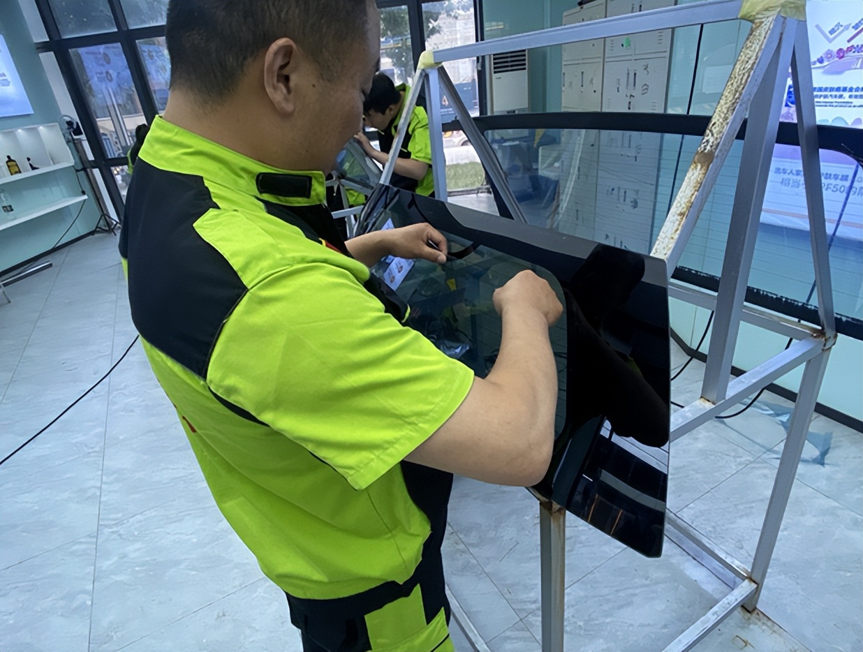 洗车行业转型,汽车美容店如何走出只洗车的困局