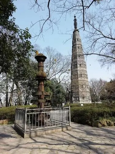 杭州景区古塔,杭州免费的千年古塔