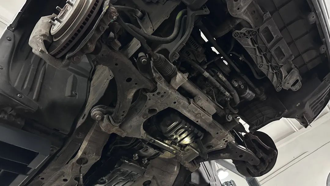 大哥12万买2005年售价100万的凌志LS430，含泪又花10万翻新才能开