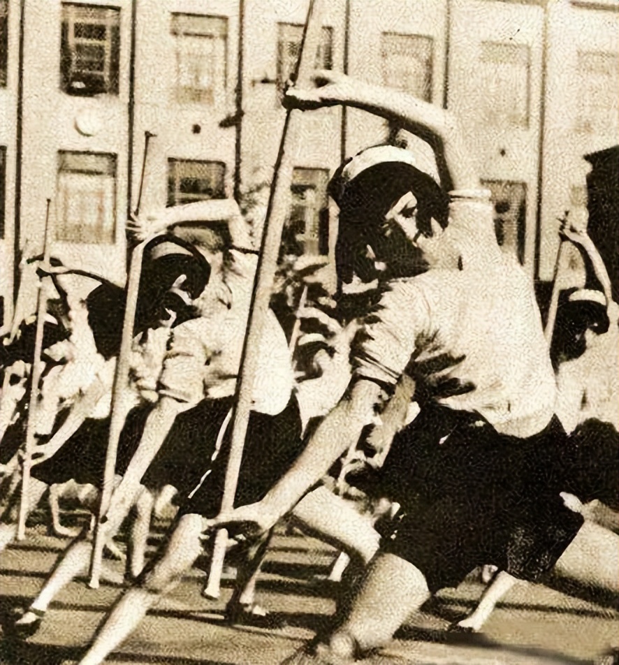 你的身体是国家的！日本明治政府的创收妙招，出口娼妓换取外汇