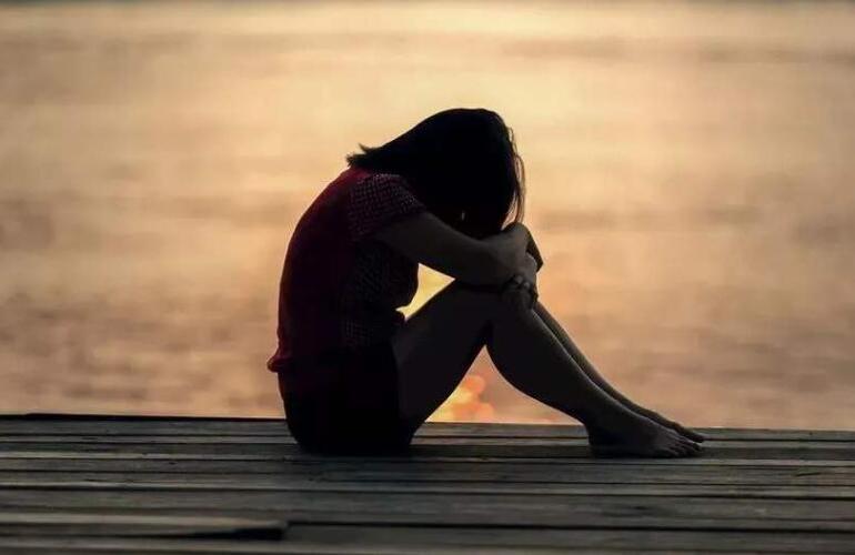 重庆女孩爱上小8岁伊朗小伙，奉子成婚后丈夫服兵役，现状如何？