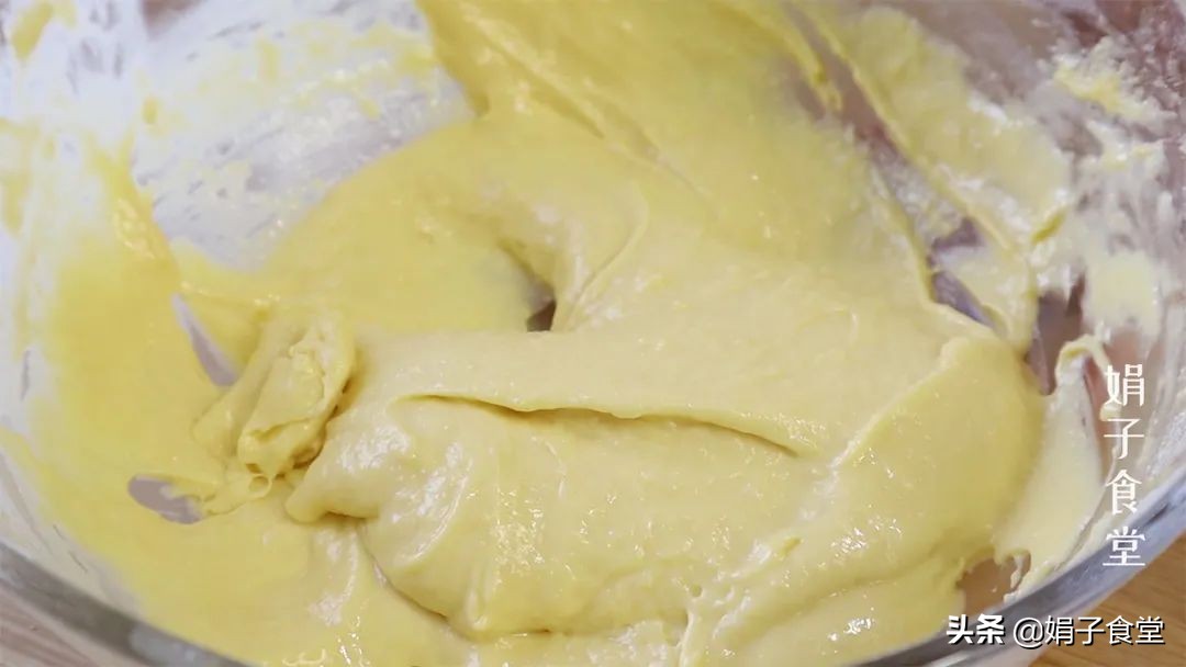 想吃蛋糕不用出去买教你在家做,蛋糕简单又好吃不用电饭煲