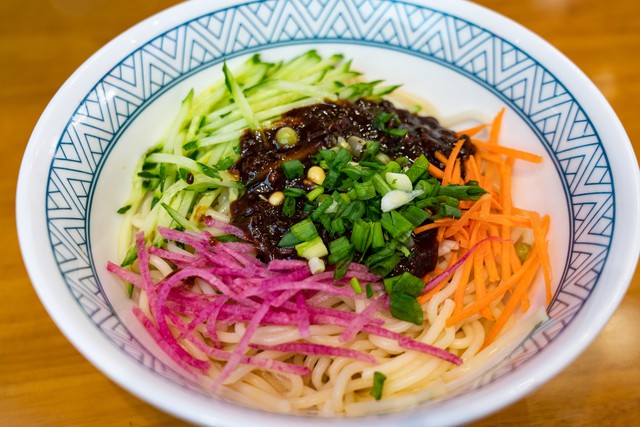 正宗老北京炸酱面店推荐,最正宗的炸酱面推荐广州