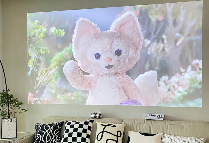 投影仪实际效果很差,投影仪显示效果好主要看什么参数