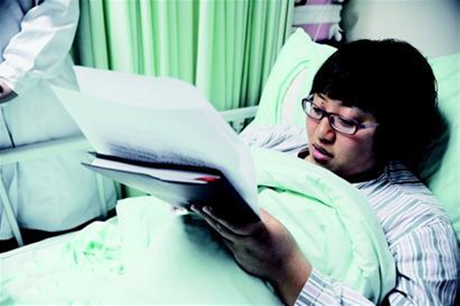 汶川地震女孩魏玲,2008汶川地震女孩魏玲