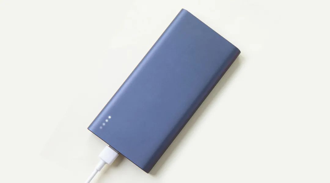 充电宝使用安全常识,充电宝的危害与使用方法