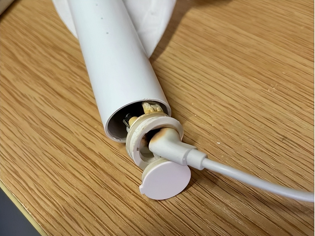 儿童电动牙刷的利弊,儿童电动牙刷的三大危害要警惕