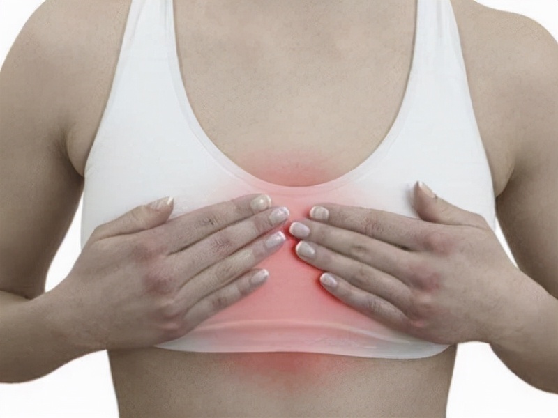 胸部有硬块是什么引起的,胸部有硬块是什么原因引起的