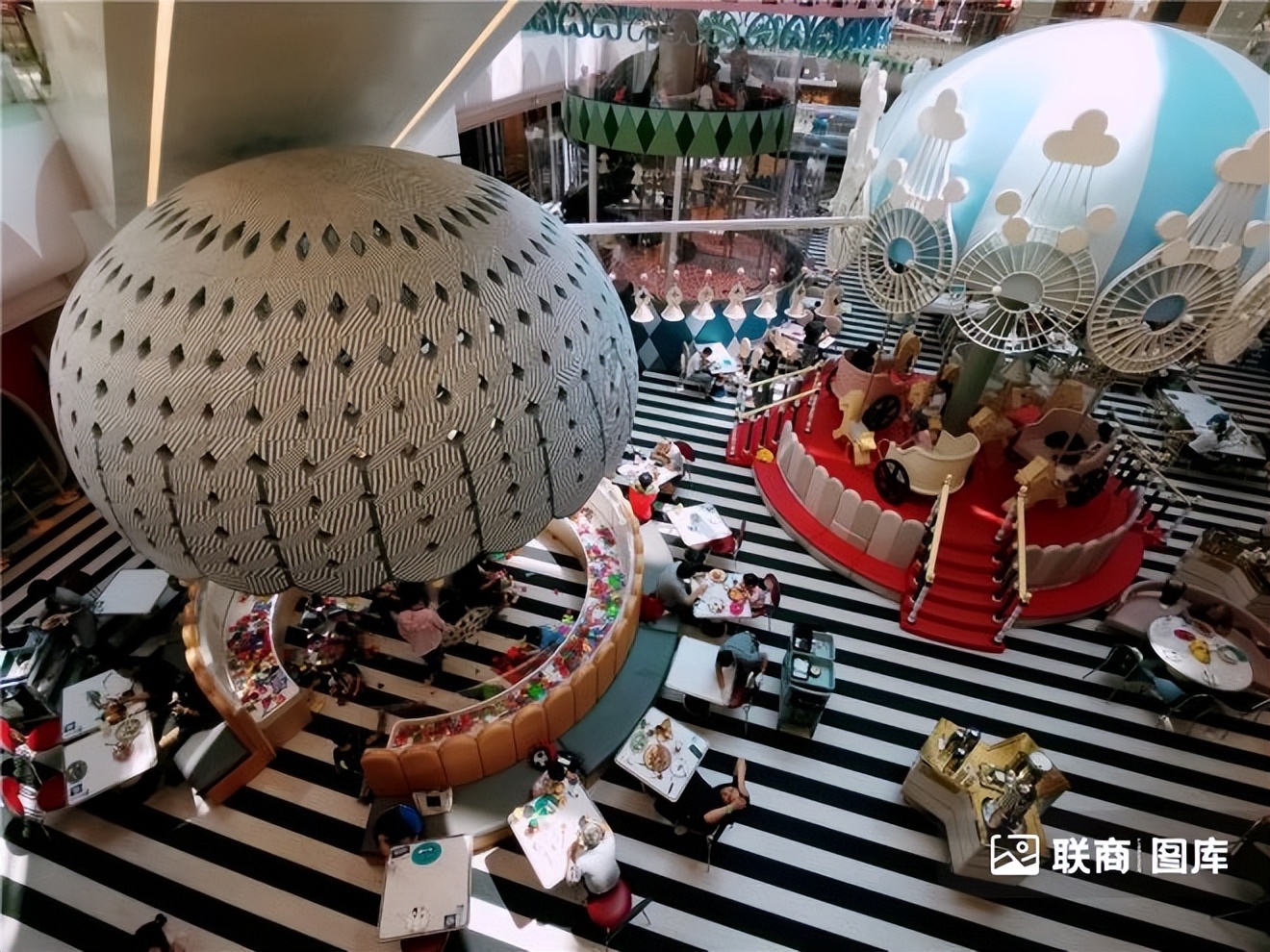 杭州银泰百货筹备期,杭州滨江银泰购物中心