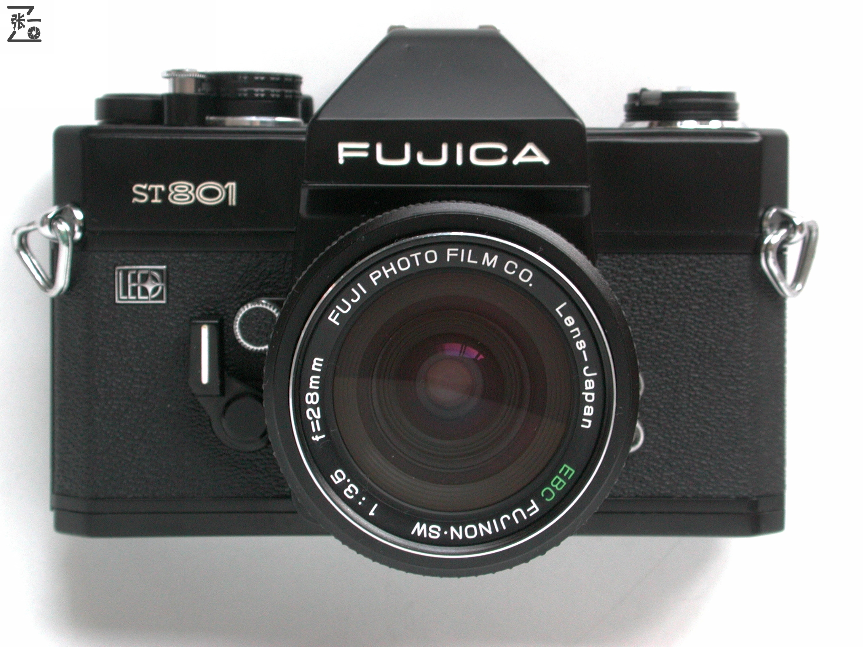 倒片旋钮在机身侧面的日本Fujica35Auto-M旁轴相机！1962年问世