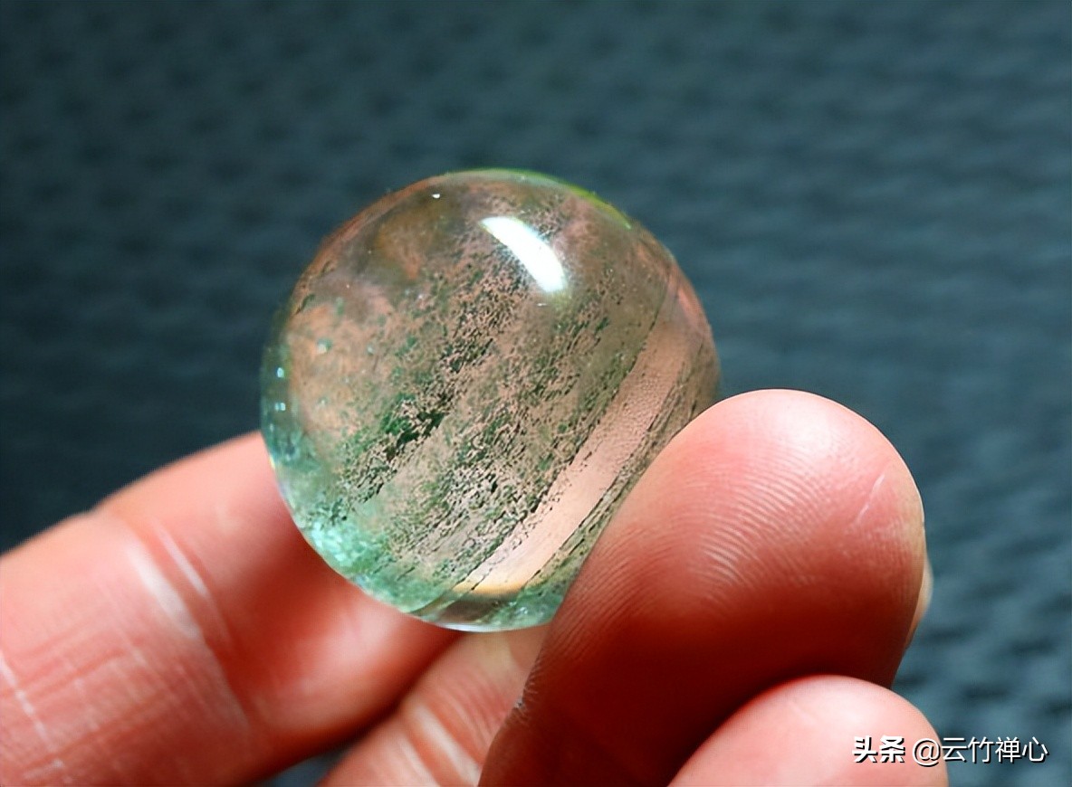 绿幽灵怎么辨别真假,绿幽灵水晶怎么分辨好坏