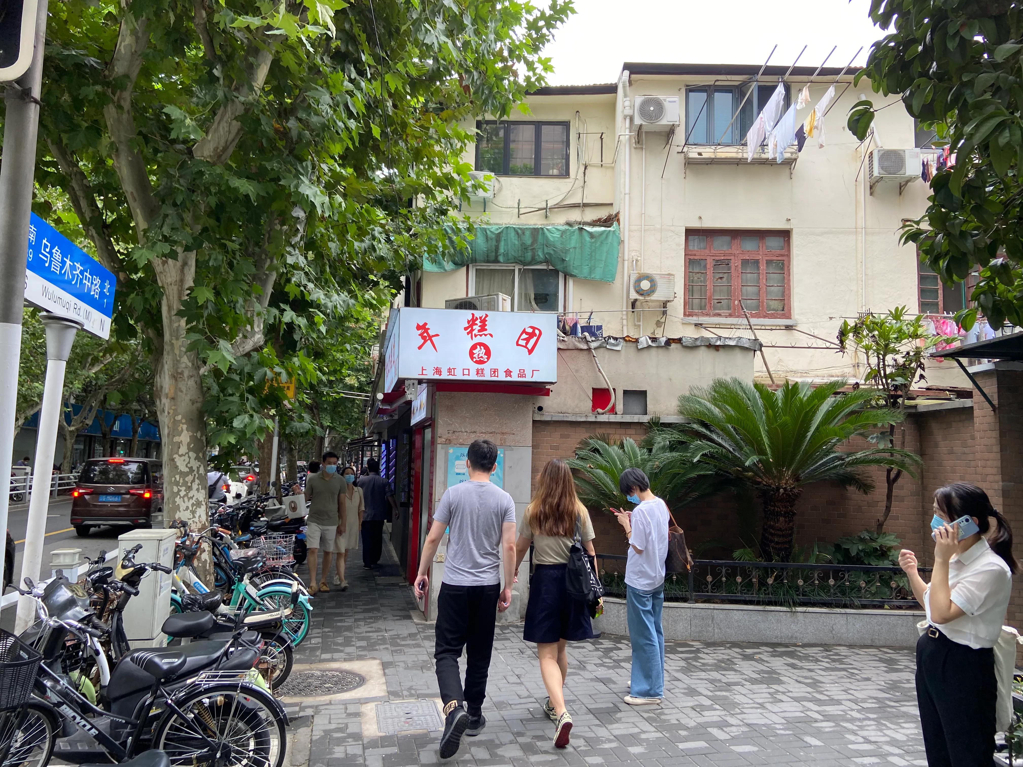 后疫时代的乌鲁木齐中路，人生海海，生活一半烟火，一半释然