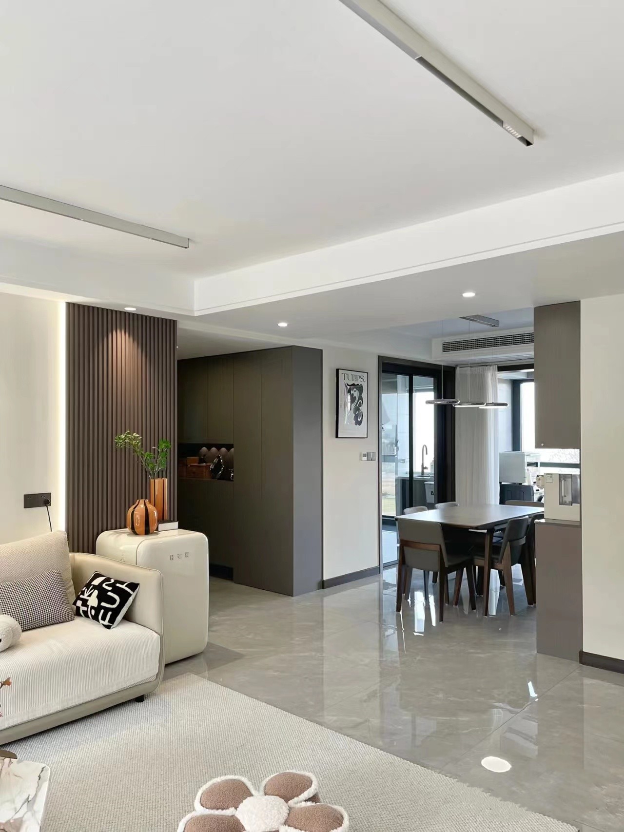 河南发现一户人家，光一个电视柜就圈粉无数，全屋更没有一丝俗气