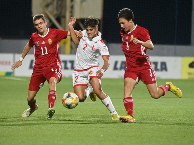 四位归化球员坐镇，这支欧洲鱼腩国家队，国际排名上升了7位