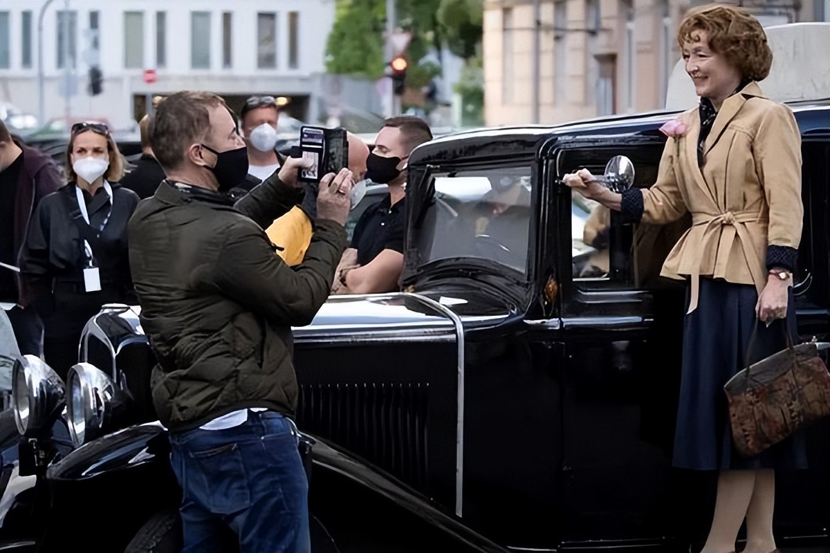 哈里斯夫人去巴黎从哪看,哈里斯夫人去巴黎豆瓣评分