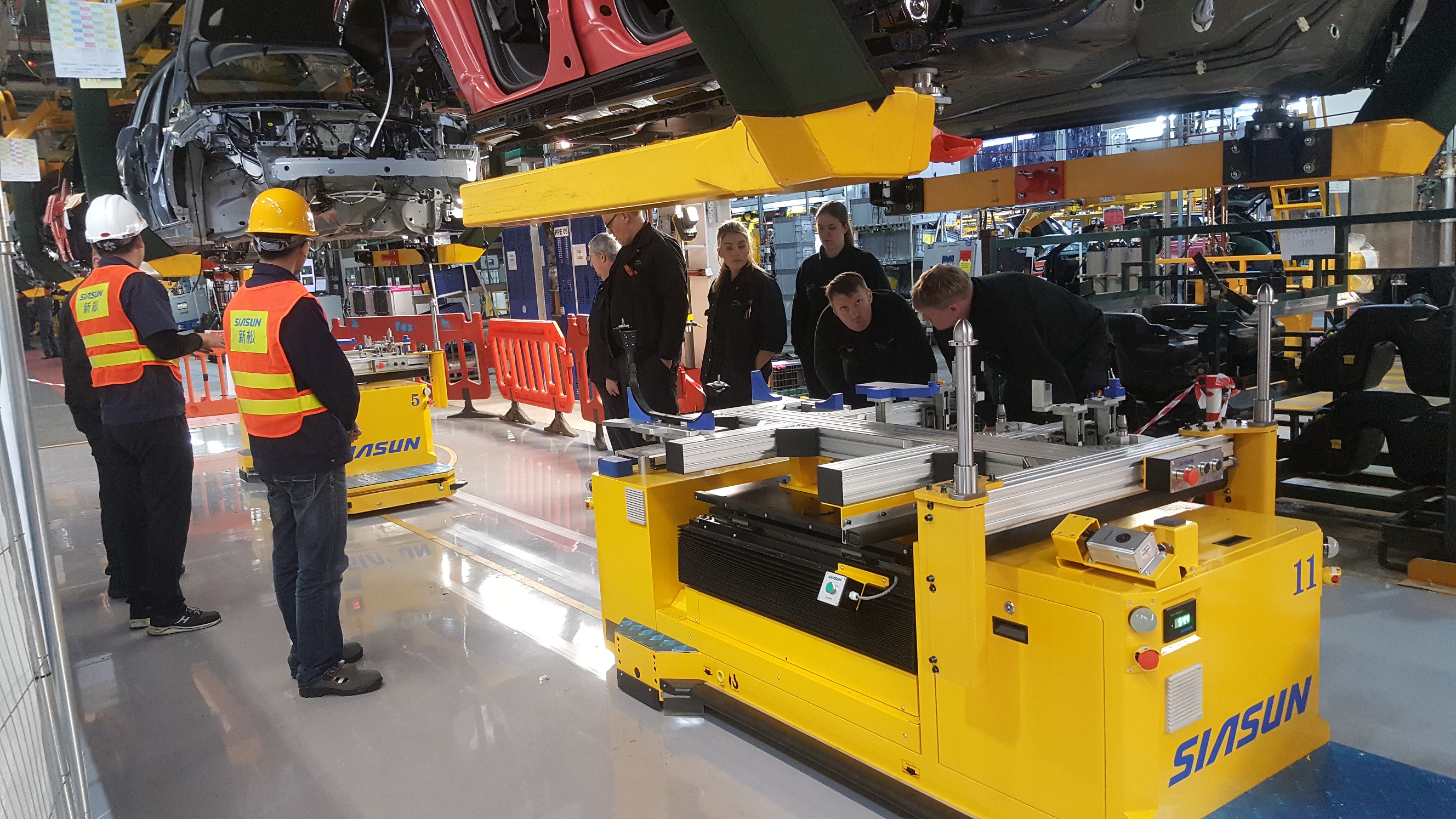 新松机器人全球化,新松造机器人走出国门