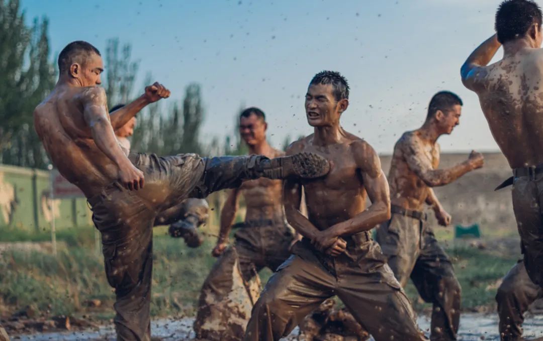 抖音刷屏的解放军营长，获中央军委表彰！