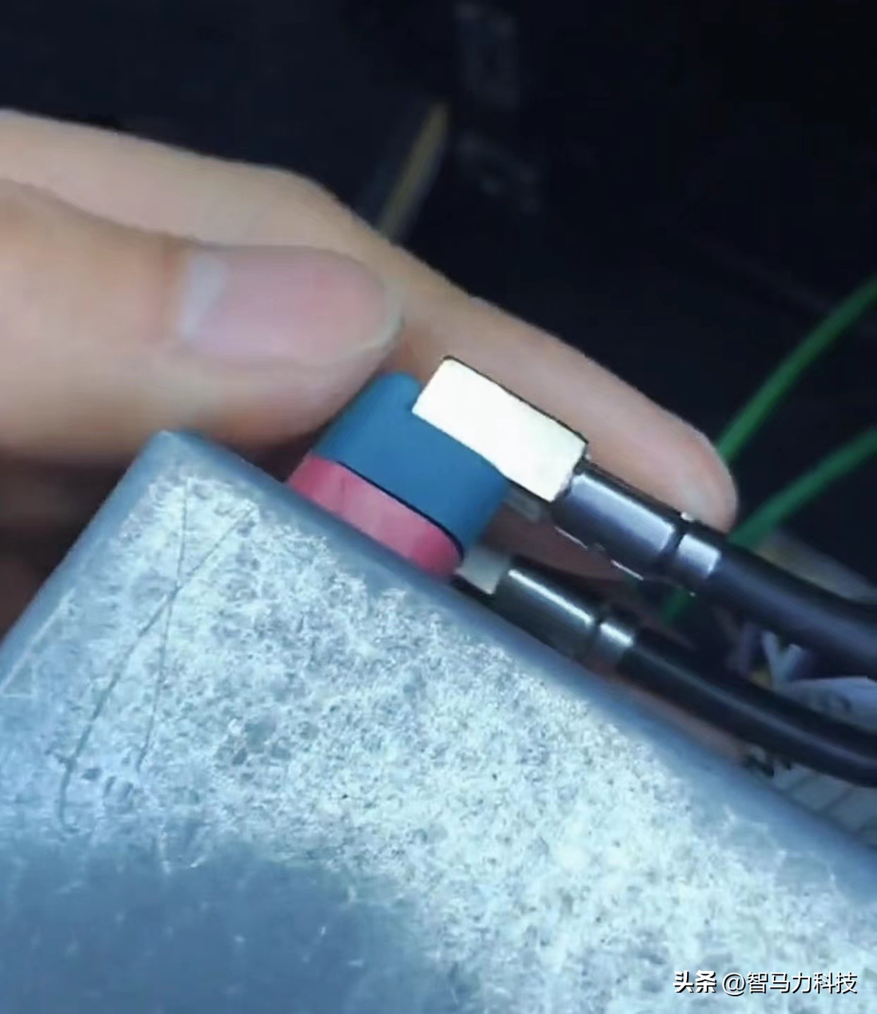 2015骞村疂椹瑇6carplay杩炴帴鏂规硶,瀹濋┈x6鏃犵嚎carplay鐩掑瓙