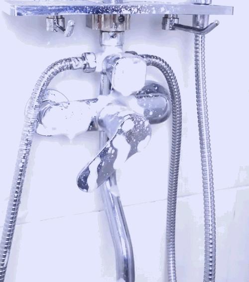 黑色水龙头水渍可用钢丝球清理吗,哑光黑色水龙头是不是容易有水渍