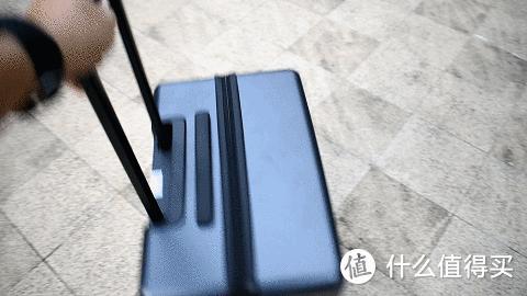 地平线8号城市脉搏行李箱，质感突出，干湿分离，真的好用