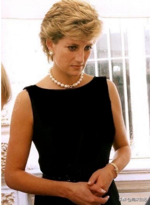 一生一条珍珠项链年轻时髦,女人一生必须要有条珍珠项链